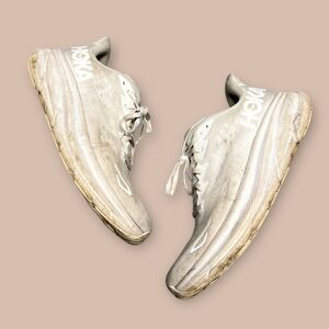 Hoka One One Men's Clifton 9 Triple White Running Sneakers Size 10 D